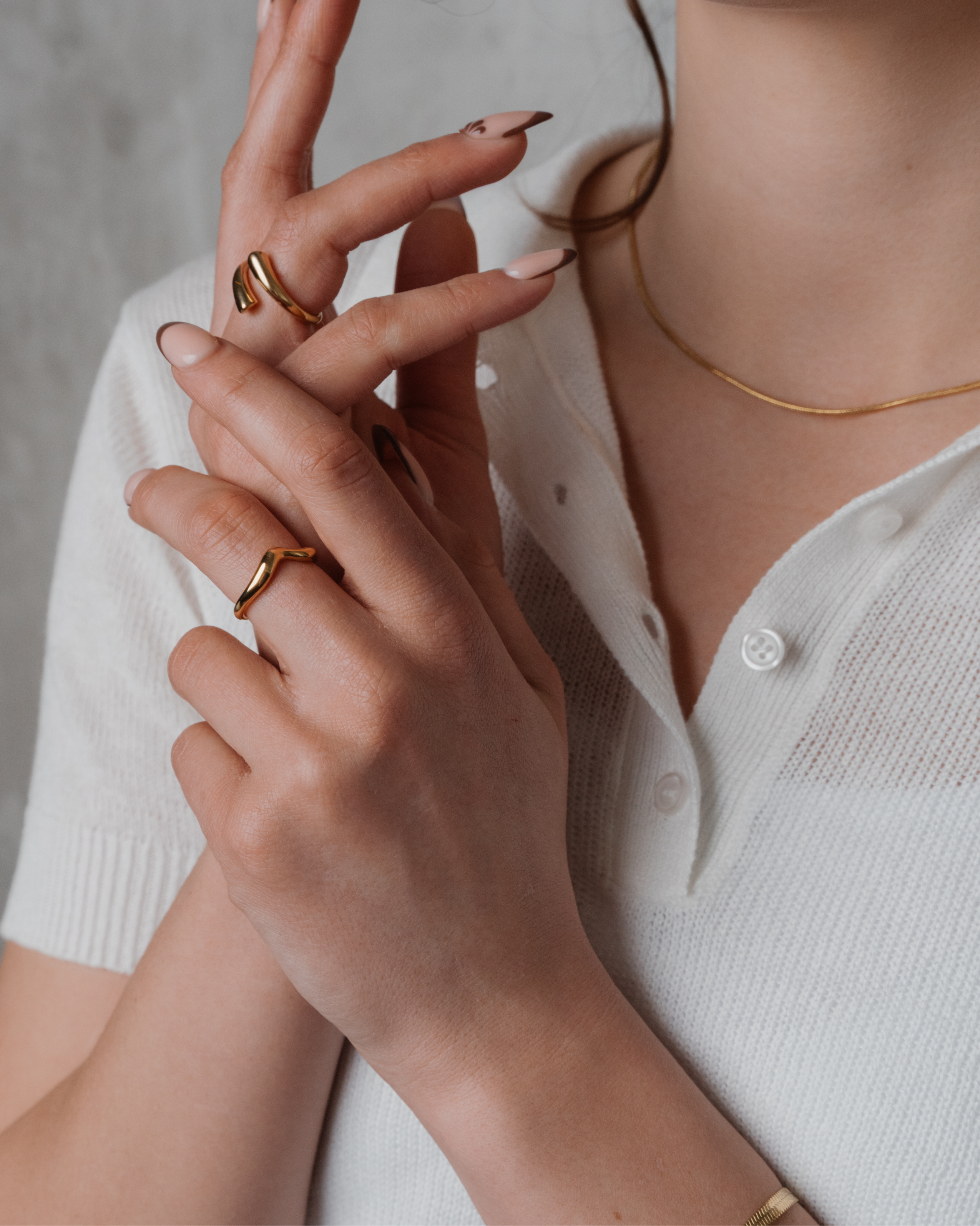 PRIYA Wave Ring